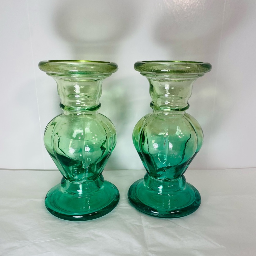 Vintage Recycled Ombre Glass Vase Handcrafted Spain Green. Glass Candle Holders - Picture 7 of 7
